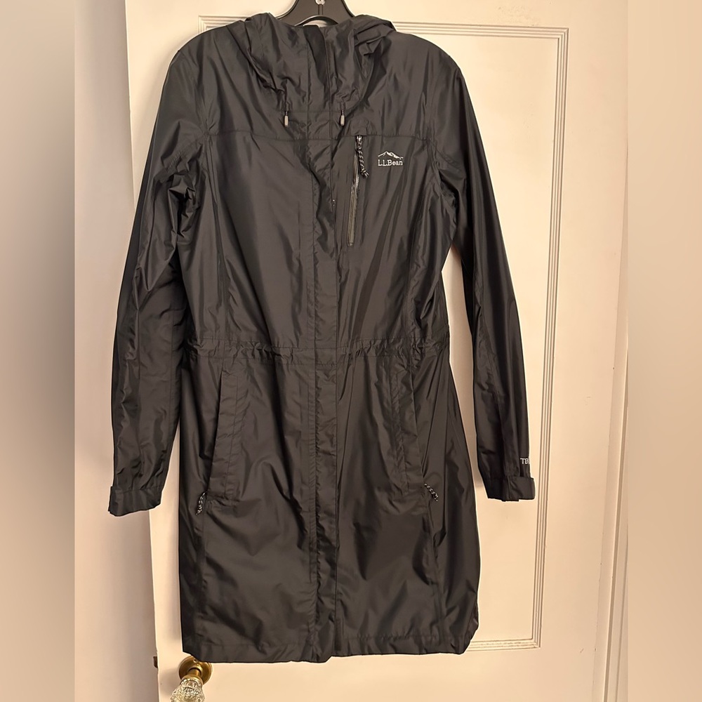 L.L. Bean Women's Black Ski/Snow Jacket with Hood